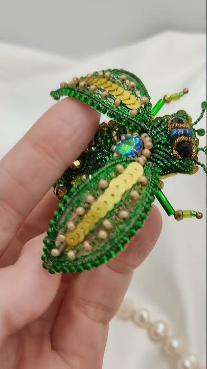 Майский жук в каркасной технике 3D_Jewelry embroidered brooch - YouTube