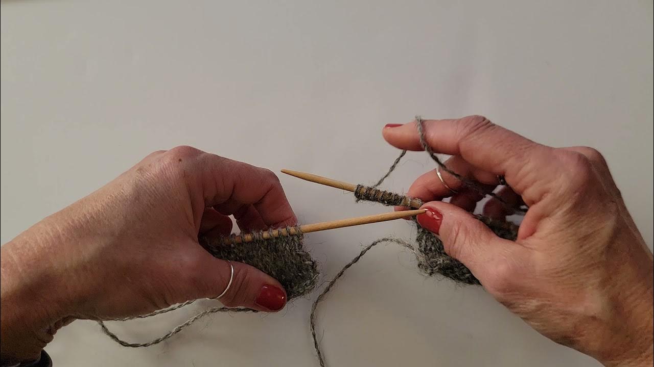 Backwards loop cast on method knitting tutorial for casting on