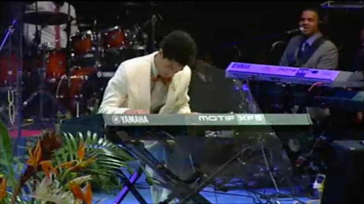 Maestro Hayden Jackson Performs Great is Thy Faith...