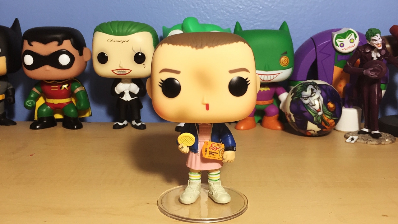 stranger things funko pop eleven with eggos