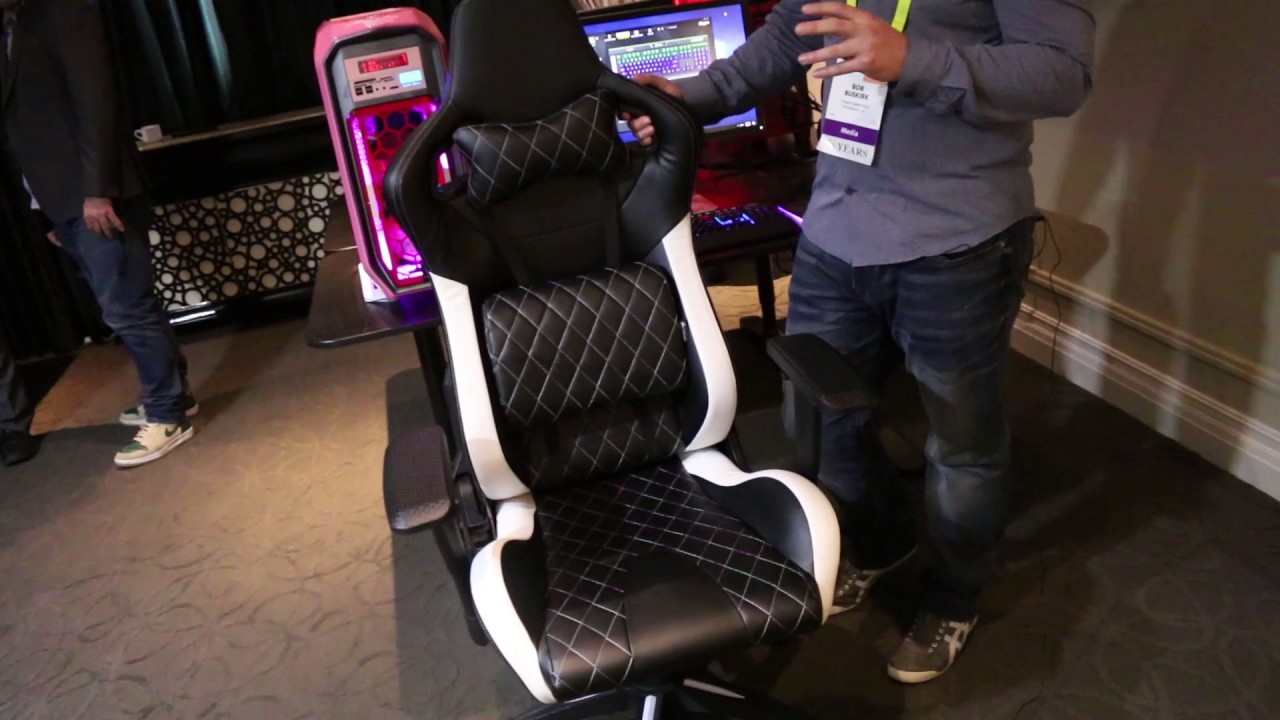 Corsair's T1 Race Chair! -
