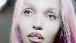 Download lagu FKA twigs - Love Crimes