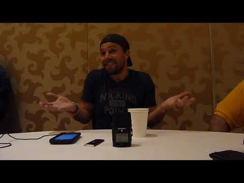 Arrow SDCC: Stephen Amell (Oliver Queen)