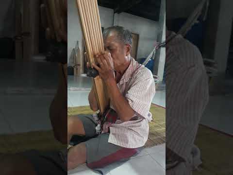 ลายอ่านหนังสือใหญ่ หมอแคนถนอม  จ่าบาล 76ปี บ้านภูเหล็ก บ้านไผ่ขอนแก่น