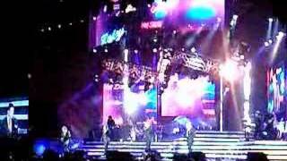 Westlife live in Cardiff 08/03/08 'Uptown Girl'