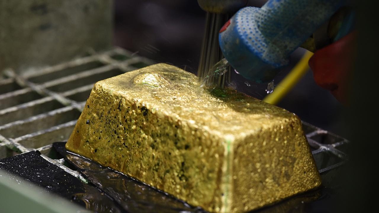 Gold Down as European Market Took Profits on Stronger Equity Prices