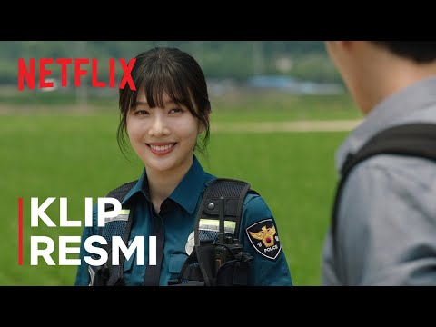 Once Upon a Small Town | Klip Resmi | Netflix