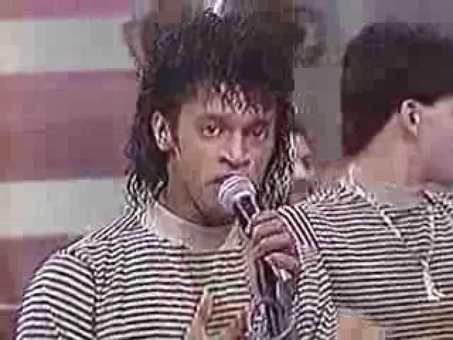 Смотреть «Jossie esteban y patrulla 15 - Corazon contento» на YouTube Смотреть «Jossie esteban y patrulla 15 - Corazon contento» на YouTube