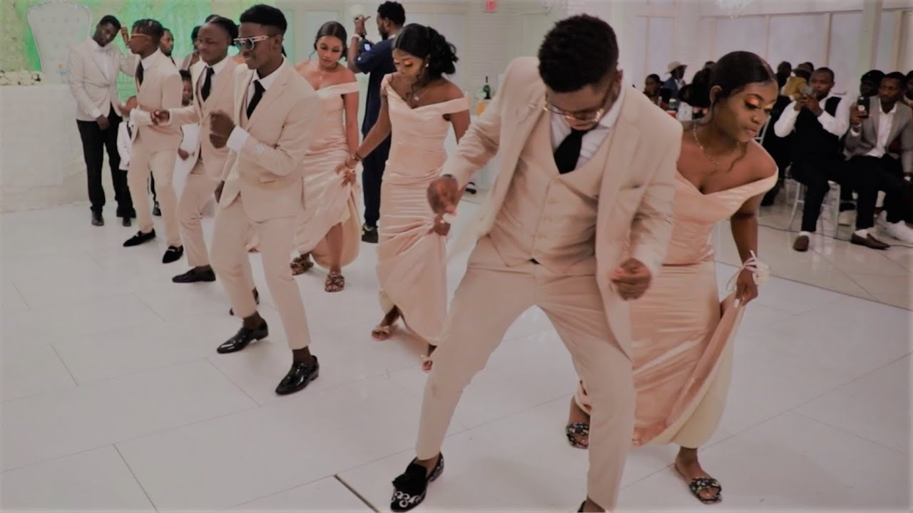 Best Congolese Wedding Dance ( Fally Ipupa - Ça bouge pas )