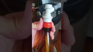 How I Fill a Plastic Beer Bottle From a Keg. Oxygen Free screenshot 2