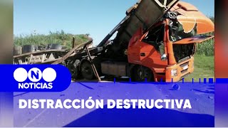 Un CAMIÓN DESTRUYÓ un PUENTE FERROVIARIO en Mercedes - Telefe Noticias