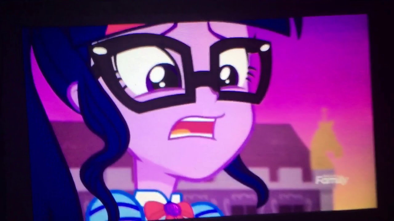 Bully(quest 3 intro clip)Twilight asks Sonic to get back her lab notes from Amy