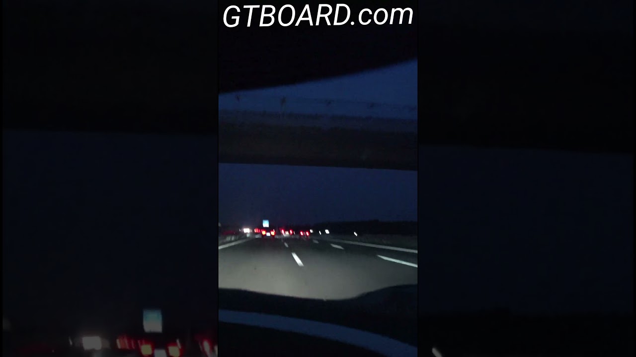 💪😱Koenigsegg Agera R pushing it on German Autobahn 💯