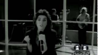 Video thumbnail of "Laura Branigan - Shattered glass (video clip)"