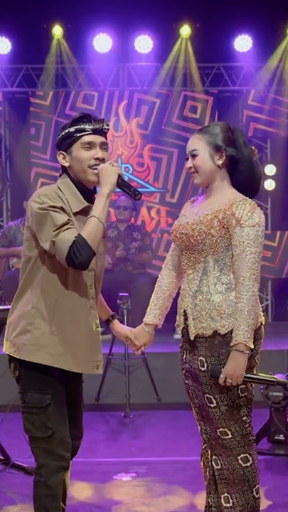 NIKEN SALINDRY FEAT. ARYA GALIH - SAKIT RINDU