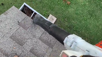 Time Lapse Dangerous On The Roof - Gutter Cleaning!