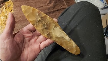 1421 - Part 2/2 - Knapping Raw Coastal Plains Chert from Georgia - Type 1 Danish Dagger