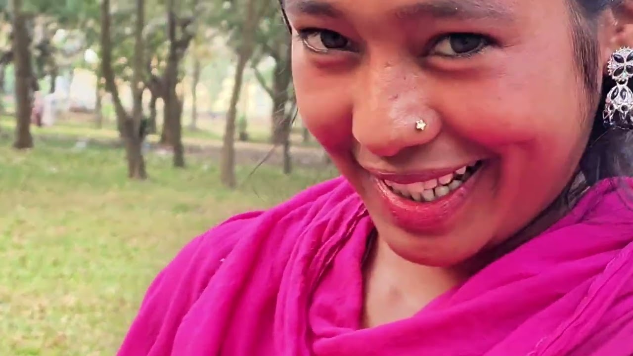 ভাইরাল বৃষ্টিকে এখন সবাই গান শুনিয়ে পটাতে চায়! 🤣🤣🤣🤣