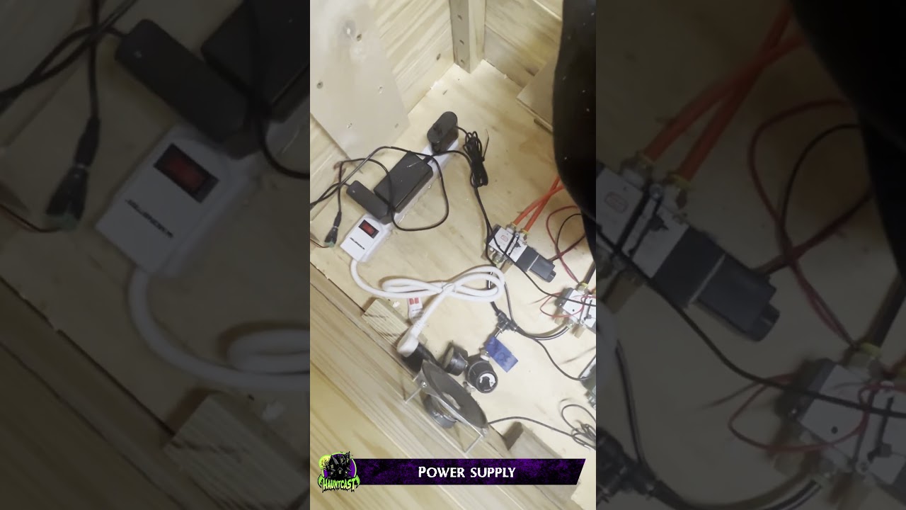 MONSTER IN A BOX GUTS - Parts & Connections #homehaunt #yardhaunt #halloween