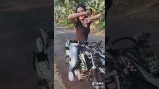 Tiktok serabi lipet gunung gede no bra || part 54