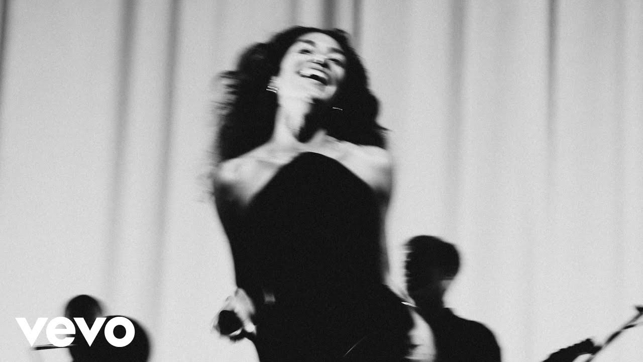 Olivia Dean - Nice To Each Other (Live from L’Olympia, Paris / Audio) Olivia Dean - Nice To Each Other (Live from L’Olympia, Paris / Audio)