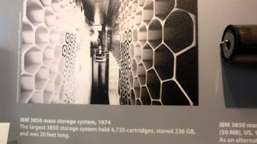 IBM3850 Mass Storage Magnetic cartridge Memory 50MB 1974    -  Computer History
