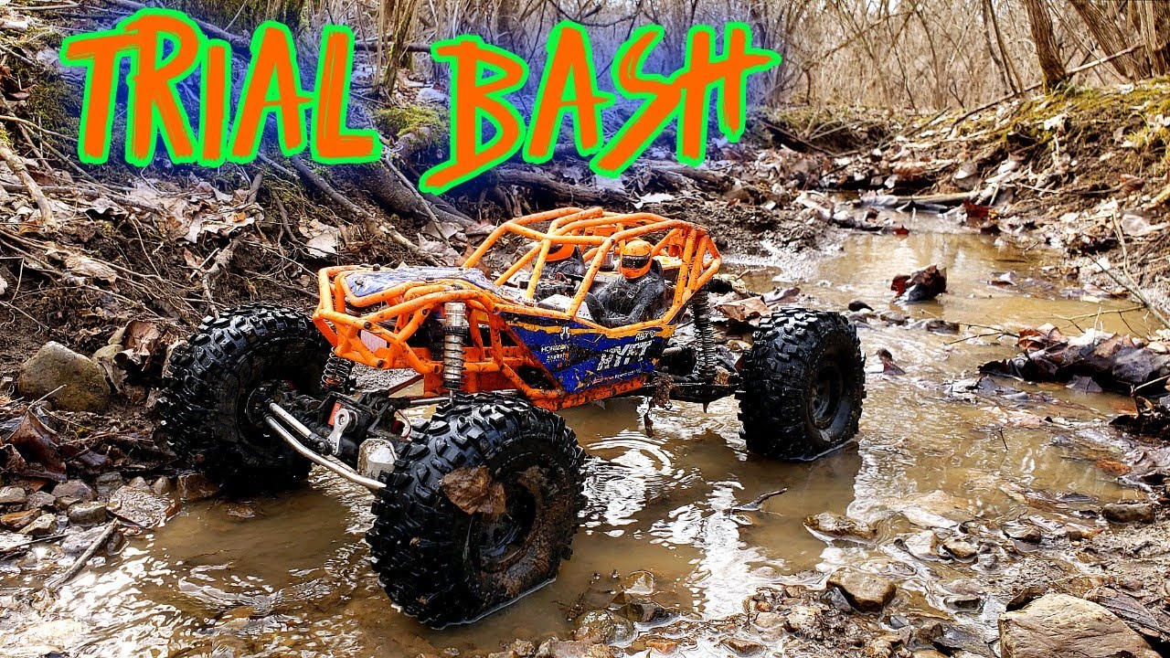 Axial RBX10 RYFT vs SMT10 Grave Digger brushless - YouTube