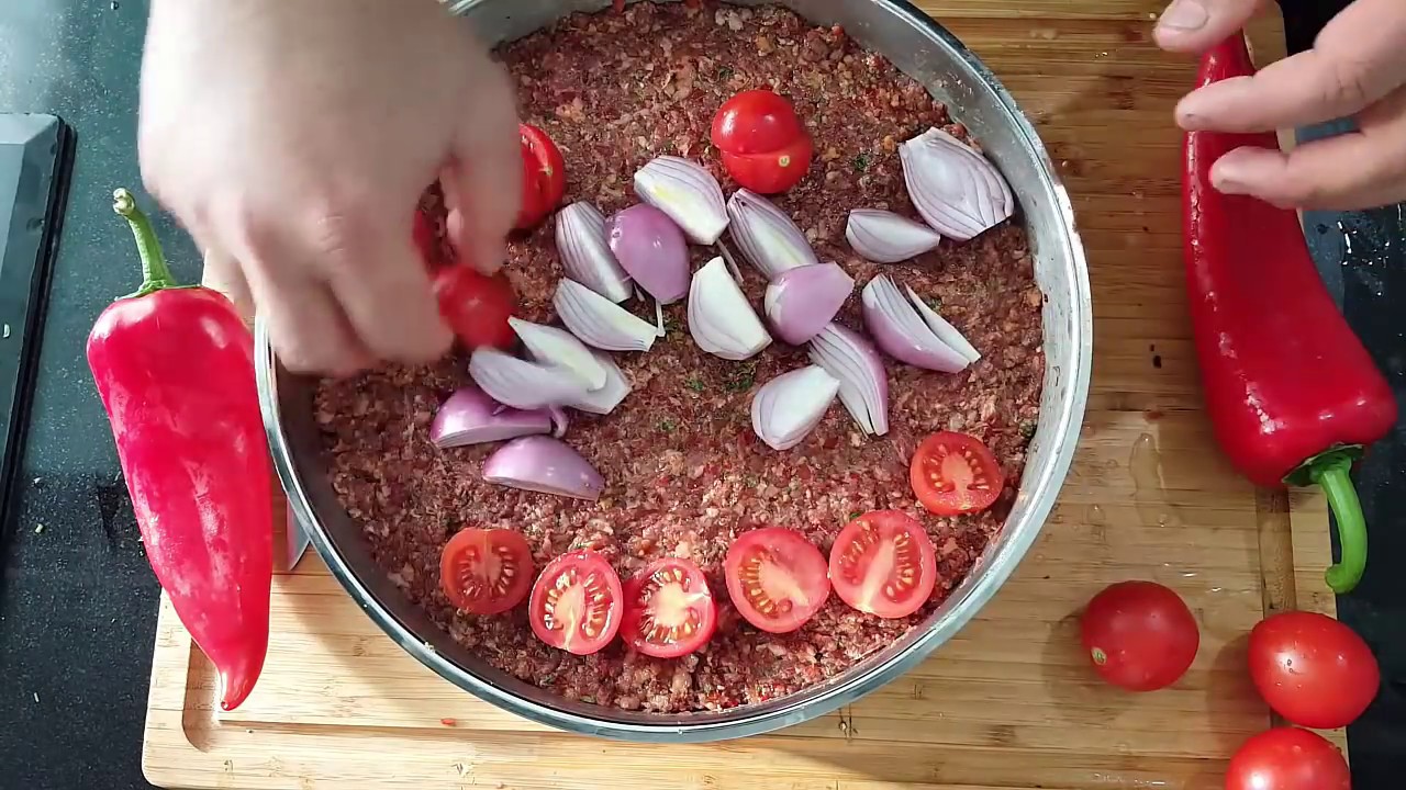 Sini Kebabı (Tepsi Kebabı) Tarifi Sini Kebabı (Tepsi Kebabı) Tarifi