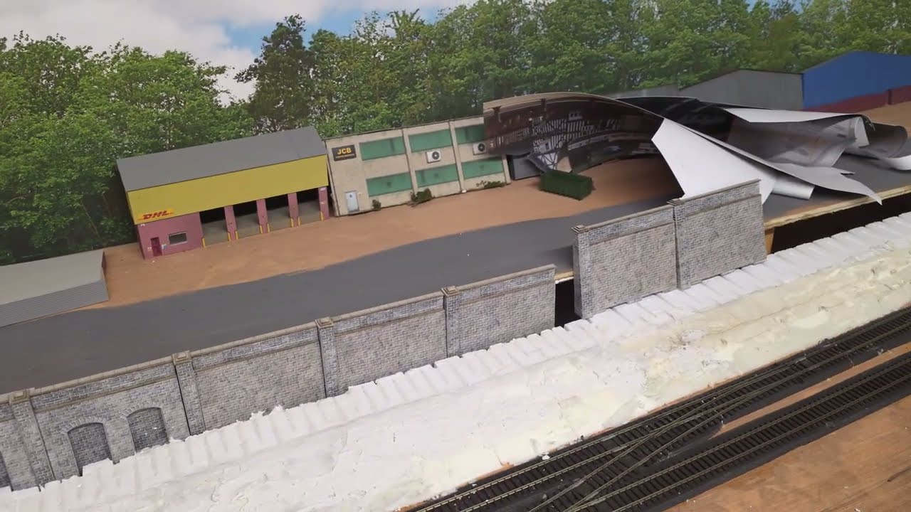 Историческая платформа и новые подпорные стены