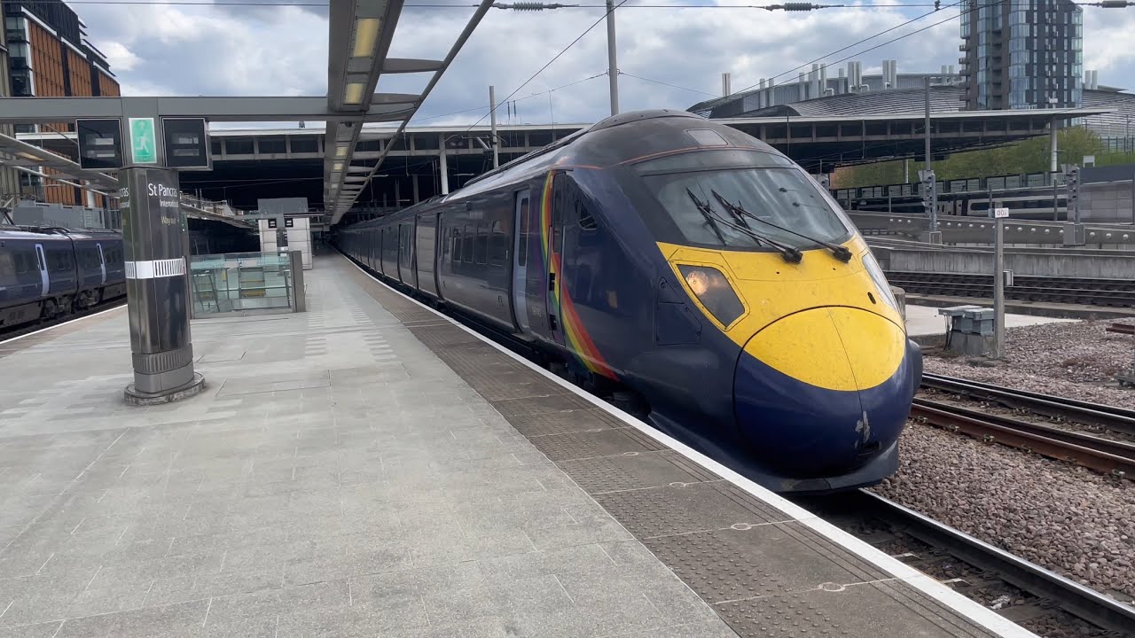 Rush Hour Trains at London St Pancras International