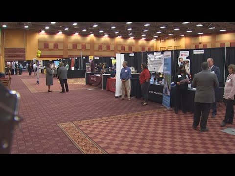 Arizona Department of Education hosts job fair to hire teachers