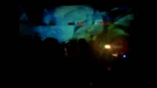 Kah Roe Shi (Live at Radio Free KL)