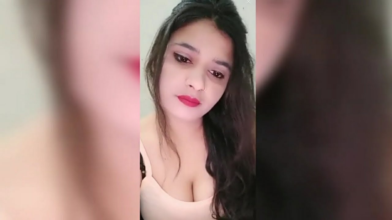 sexy indian cam girl photo