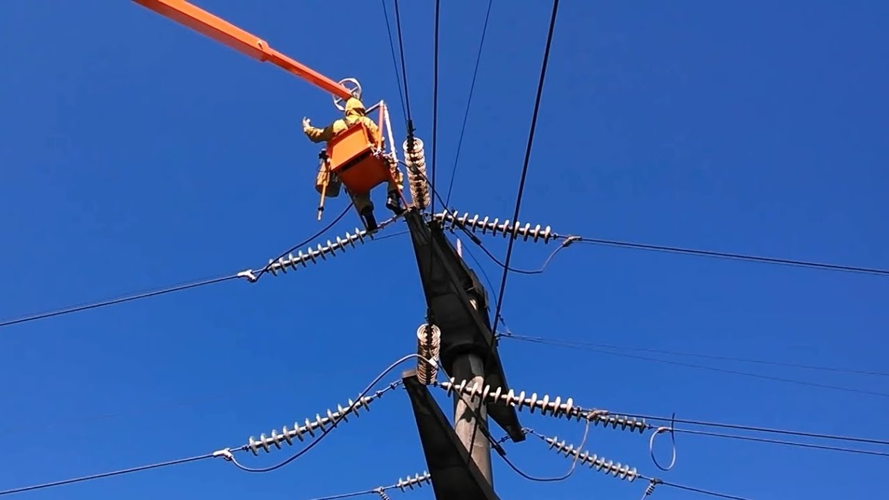 Обслуживание ЛЭП 138 кВ под напряжением