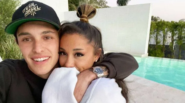 Ariana Grande's Friends Think Dalton Gomez Engagem...