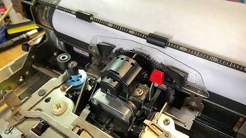 Olympia Daisy Wheel Printer Slow-Mo