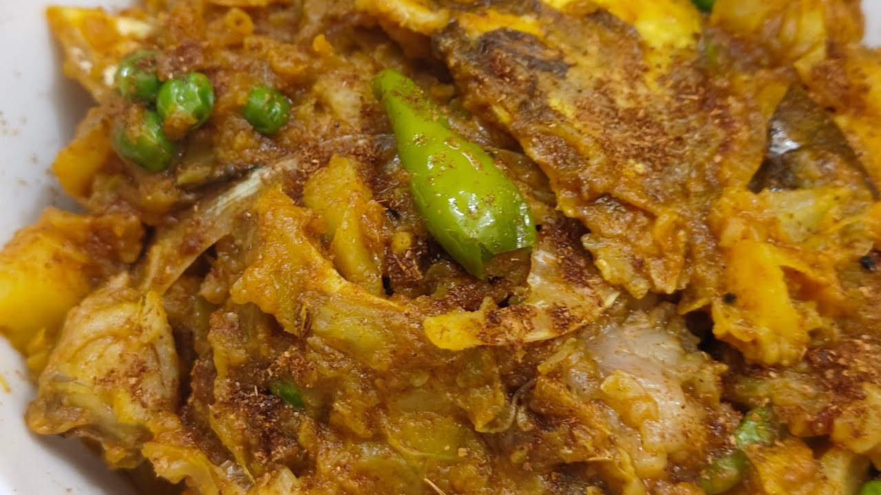 🍽 মাছের মাথা দিয়ে বাঁধাকপি ঘন্ট | Traditional Bengali Fish Head Ghonto Recipe❤️