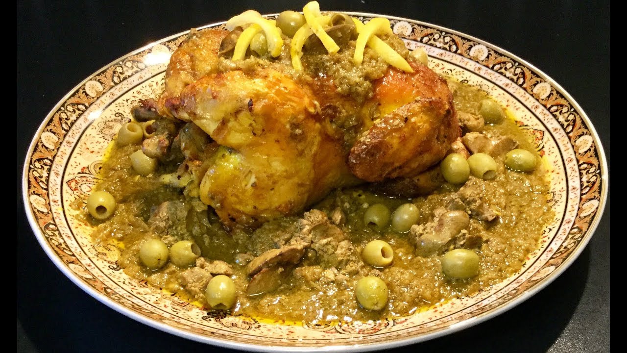 Le Poulet Aux Olives A La Marocaine Accompagne De Sa Darmira