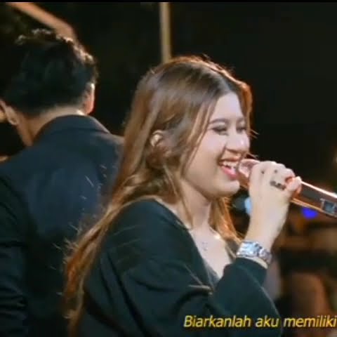 Tak Ingin Sendiri(Dian Piesesha)Nabila Maharani Ft Tri Suaka- Shorts