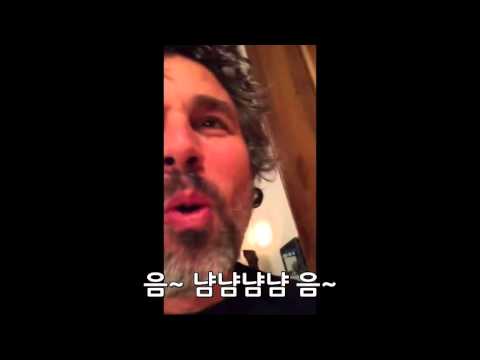 [한글 자막] 마크 러팔로 유튜브 챌린지 Mark Ruffalo Youtube Challenge I Told My Kids I Ate All their Halloween Candy