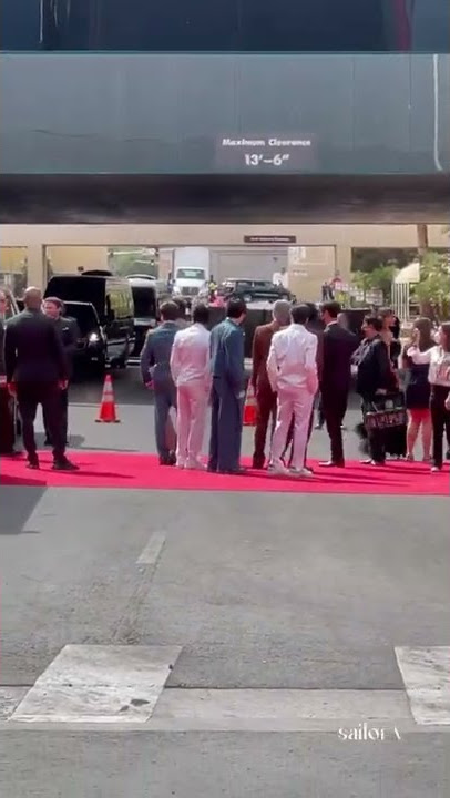 The Scream When BTS arrived with Bangpd at Grammy Red Carpet 2022