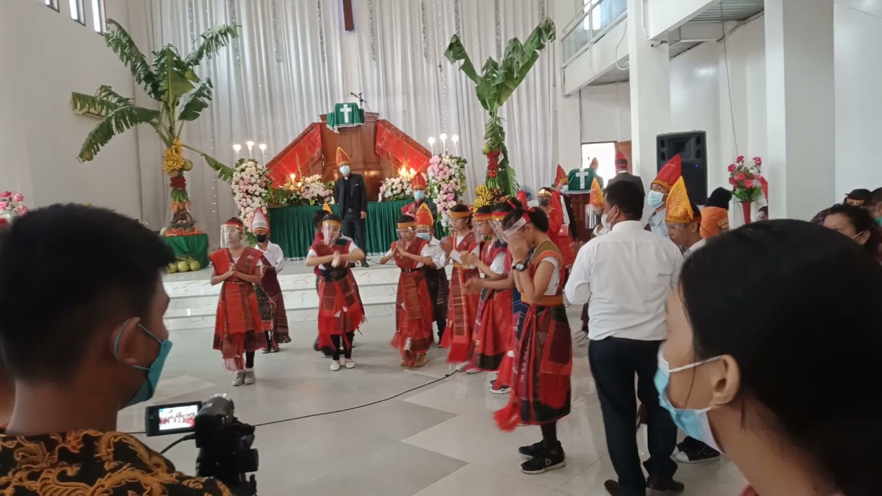 persembahan tortor anak sekolah minggu HKBP Pagaran Nauli Medan Millennium dalam pesta gotilon 2021