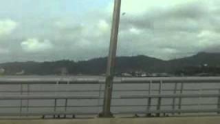Bahia de Caraquez, cruzando el puente los Caras