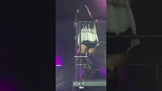 Jennie and Rosé incident on stage #jennie #rosé #blackpink #shorts