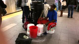 Bucket Drummer @ 14th Street - Union Square station!