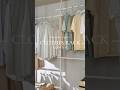 Mantén tu armario y tu habitación ordenados con este práctico perchero independiente.#ClothesRack