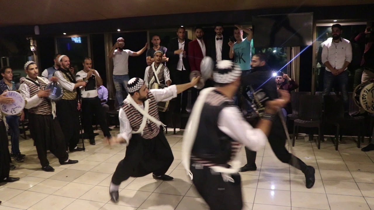 العرس سيف وترس