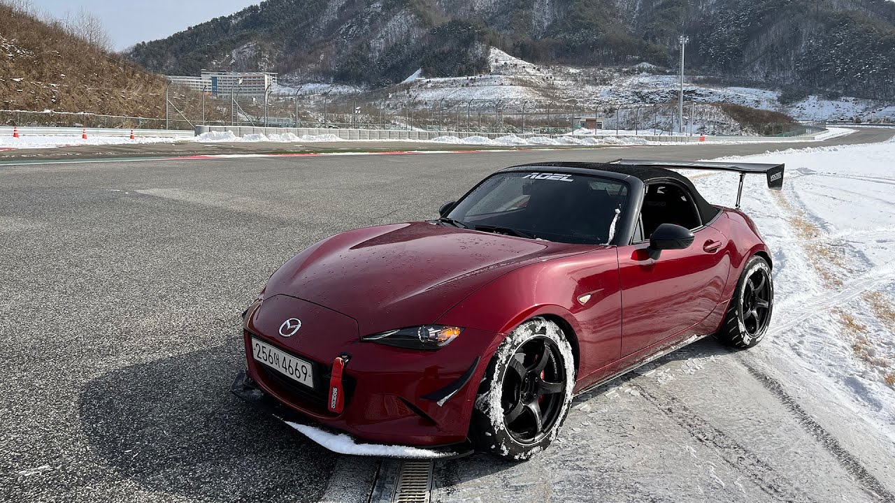 Mazda MX5 Miata, Winter sports, 인제스피디움 빙판길 주행 YouTube