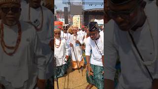 Afrika Da Yerel Halkın Dansı Nasıl Olur?