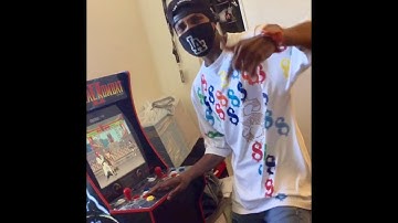 Crunch Twerk & Roll (Official Music Video)